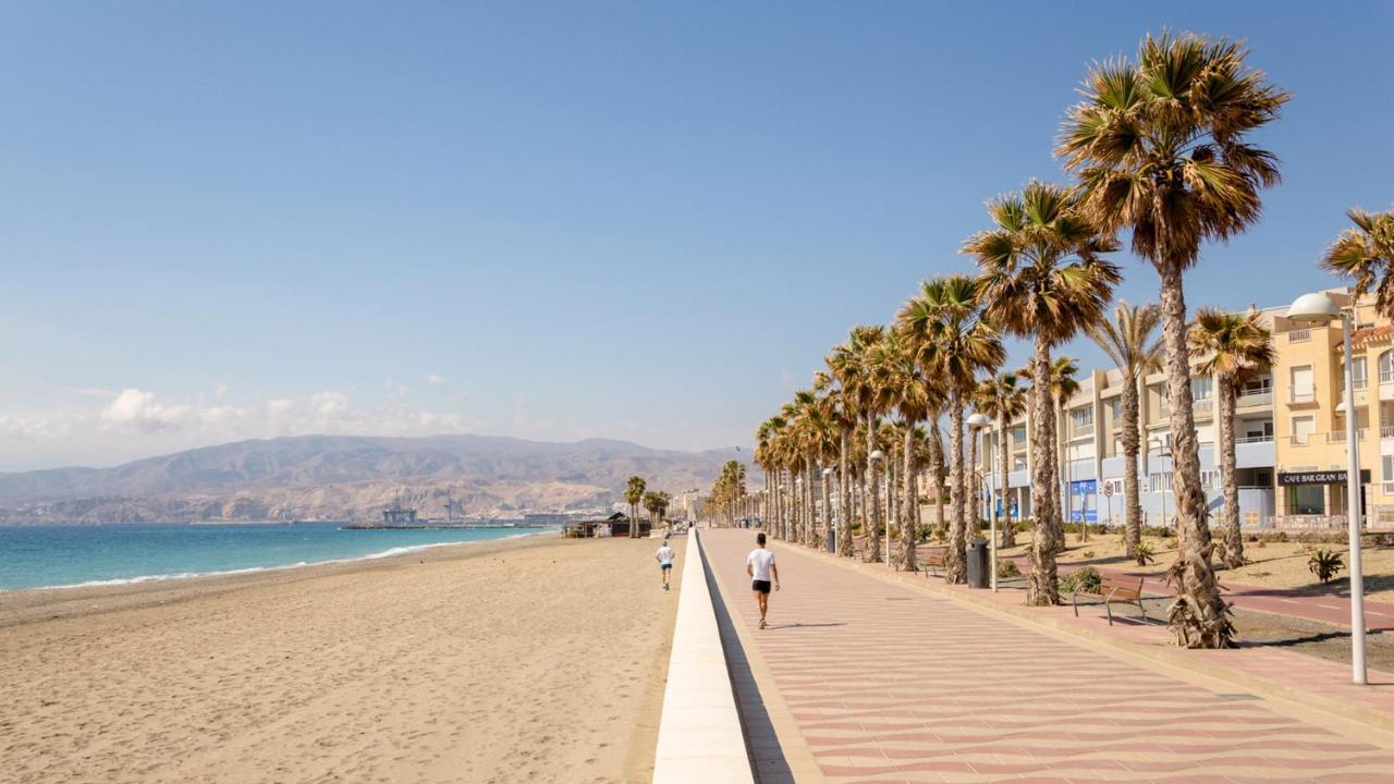 Apartamento Con Vistas Al Mar. Primera Linea De Playa. Aguadulce  Buitenkant foto